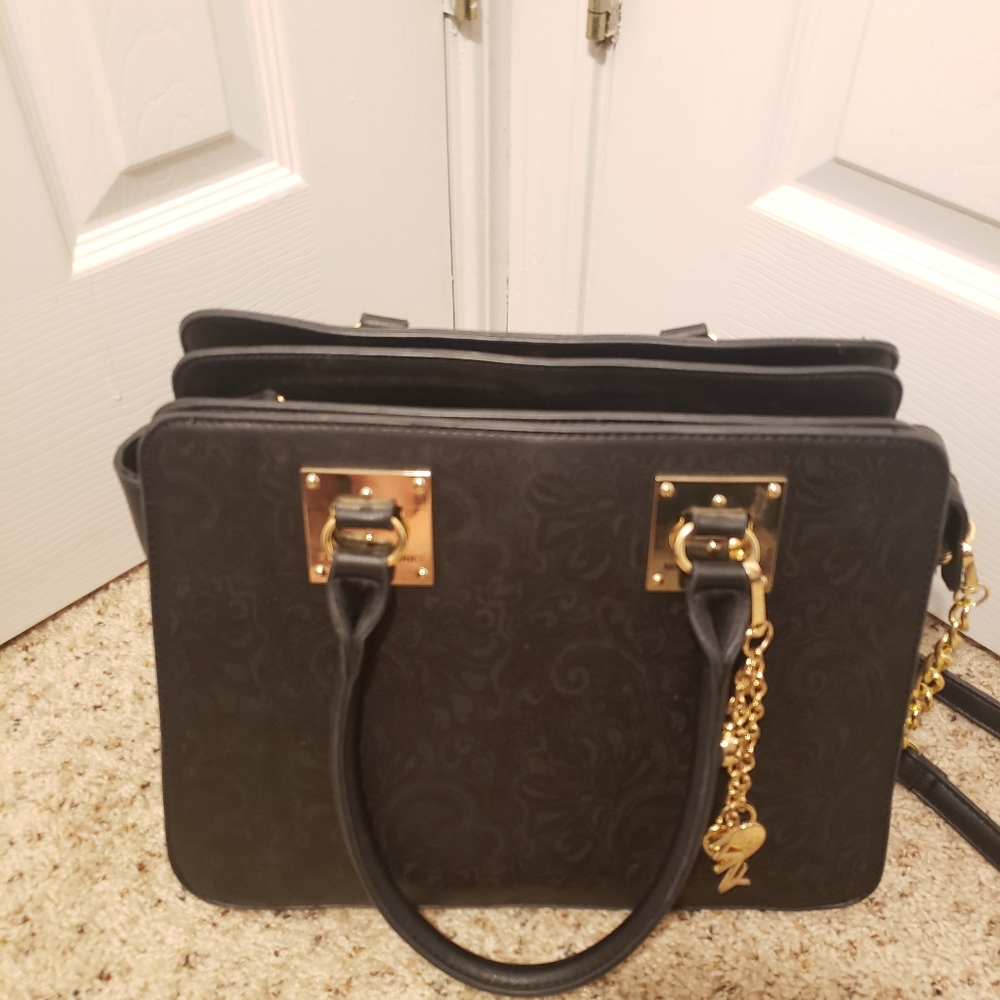 Purse - Picture 2 of 8